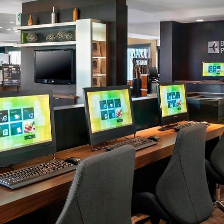 Hotel Courtyard Newark Liberty International Airport Extérieur photo