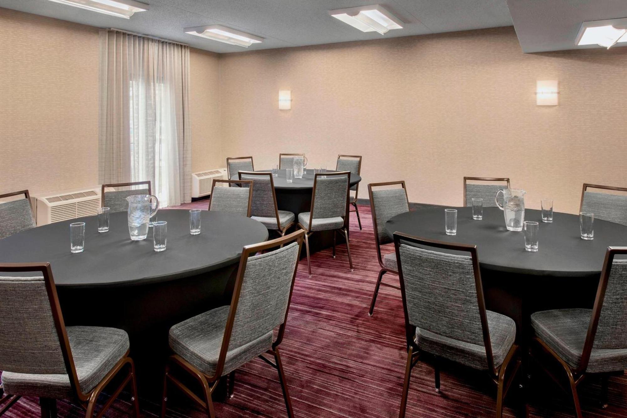 Hotel Courtyard Newark Liberty International Airport Extérieur photo