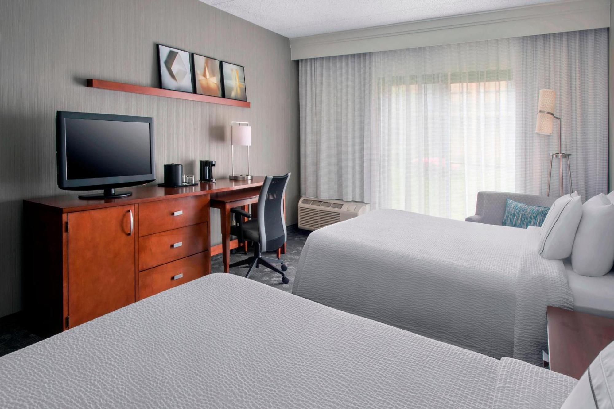 Hotel Courtyard Newark Liberty International Airport Extérieur photo