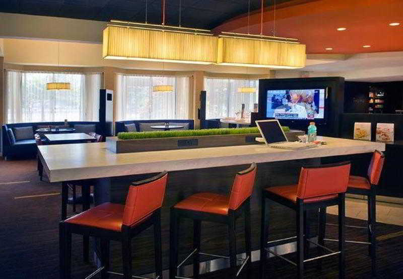 Hotel Courtyard Newark Liberty International Airport Extérieur photo