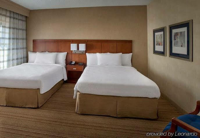 Hotel Courtyard Newark Liberty International Airport Extérieur photo